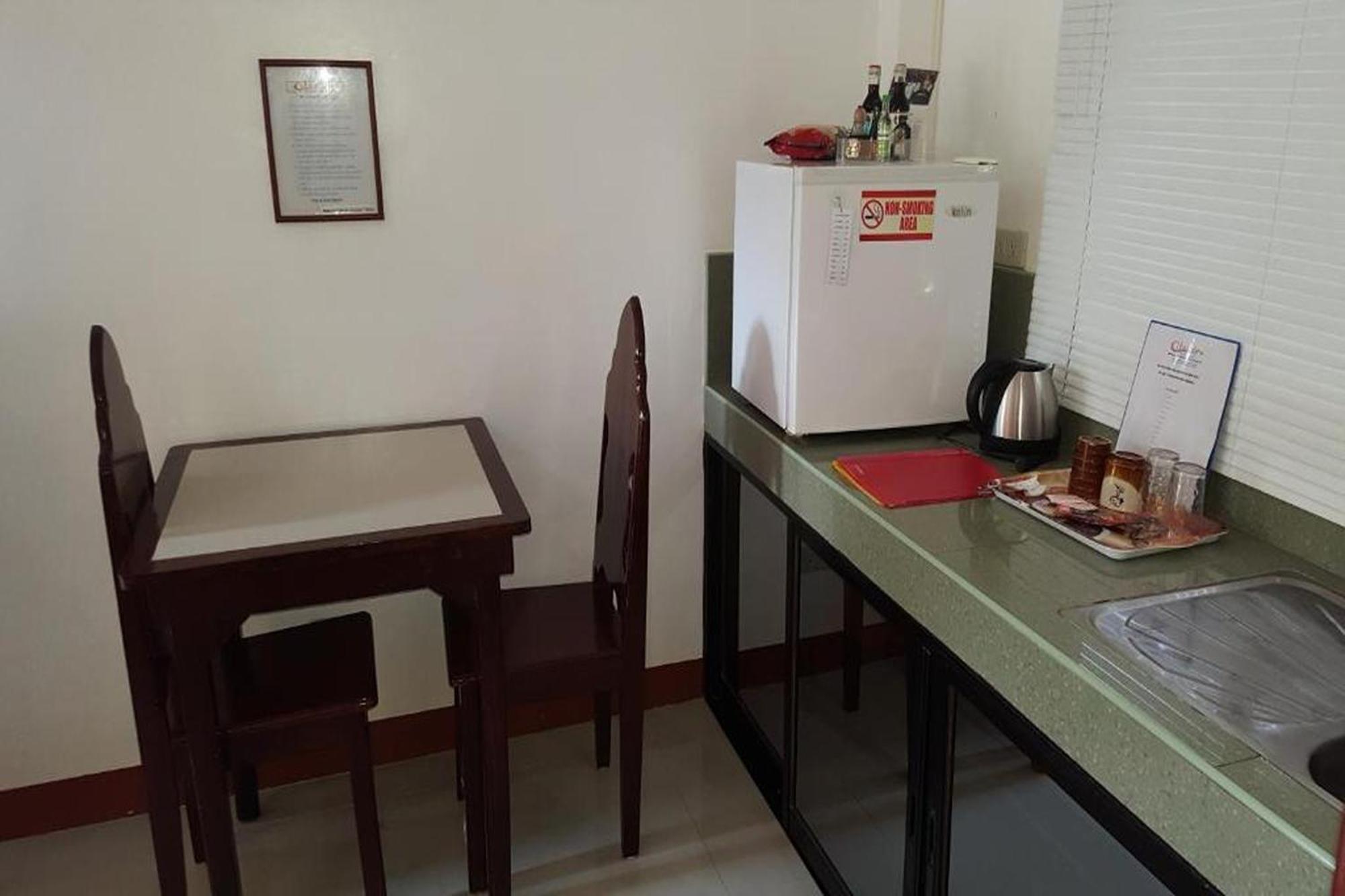 Citadel Bed And Breakfast Puerto Princesa Bagian luar foto