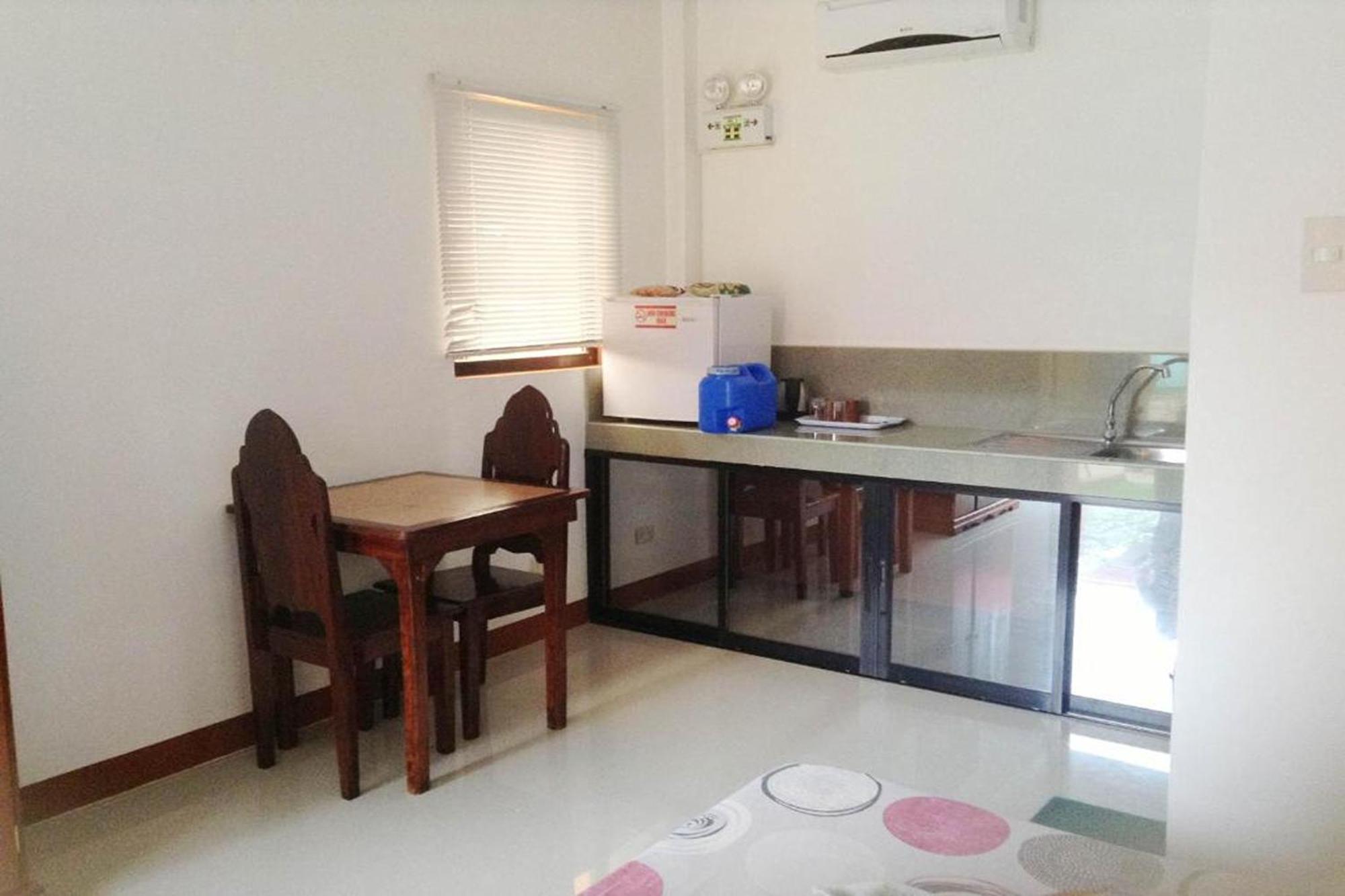 Citadel Bed And Breakfast Puerto Princesa Bagian luar foto