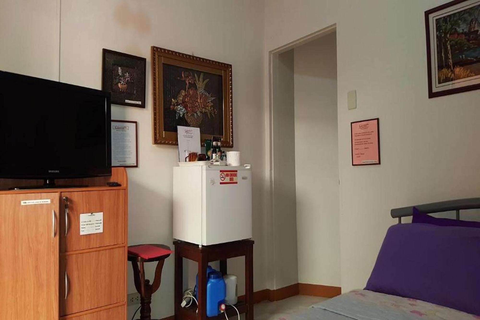 Citadel Bed And Breakfast Puerto Princesa Bagian luar foto