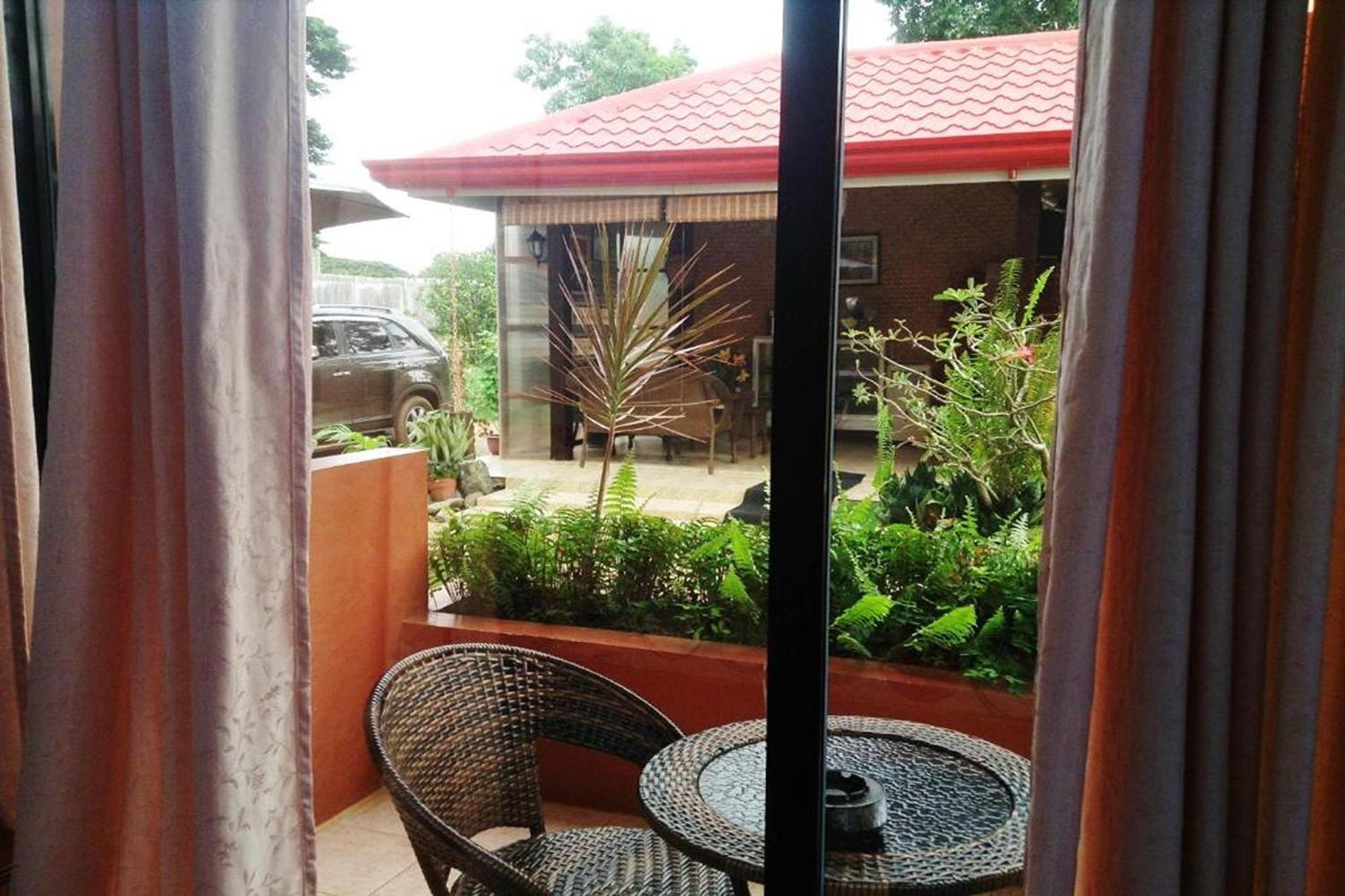Citadel Bed And Breakfast Puerto Princesa Bagian luar foto