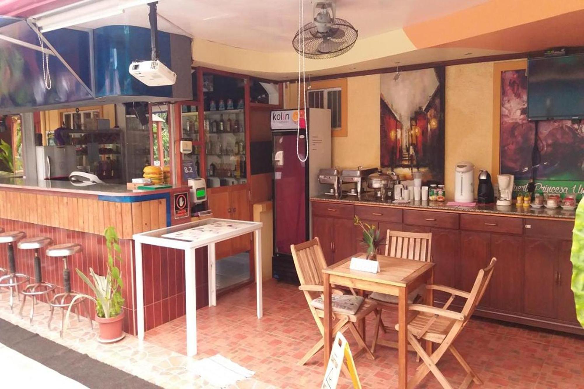 Citadel Bed And Breakfast Puerto Princesa Bagian luar foto