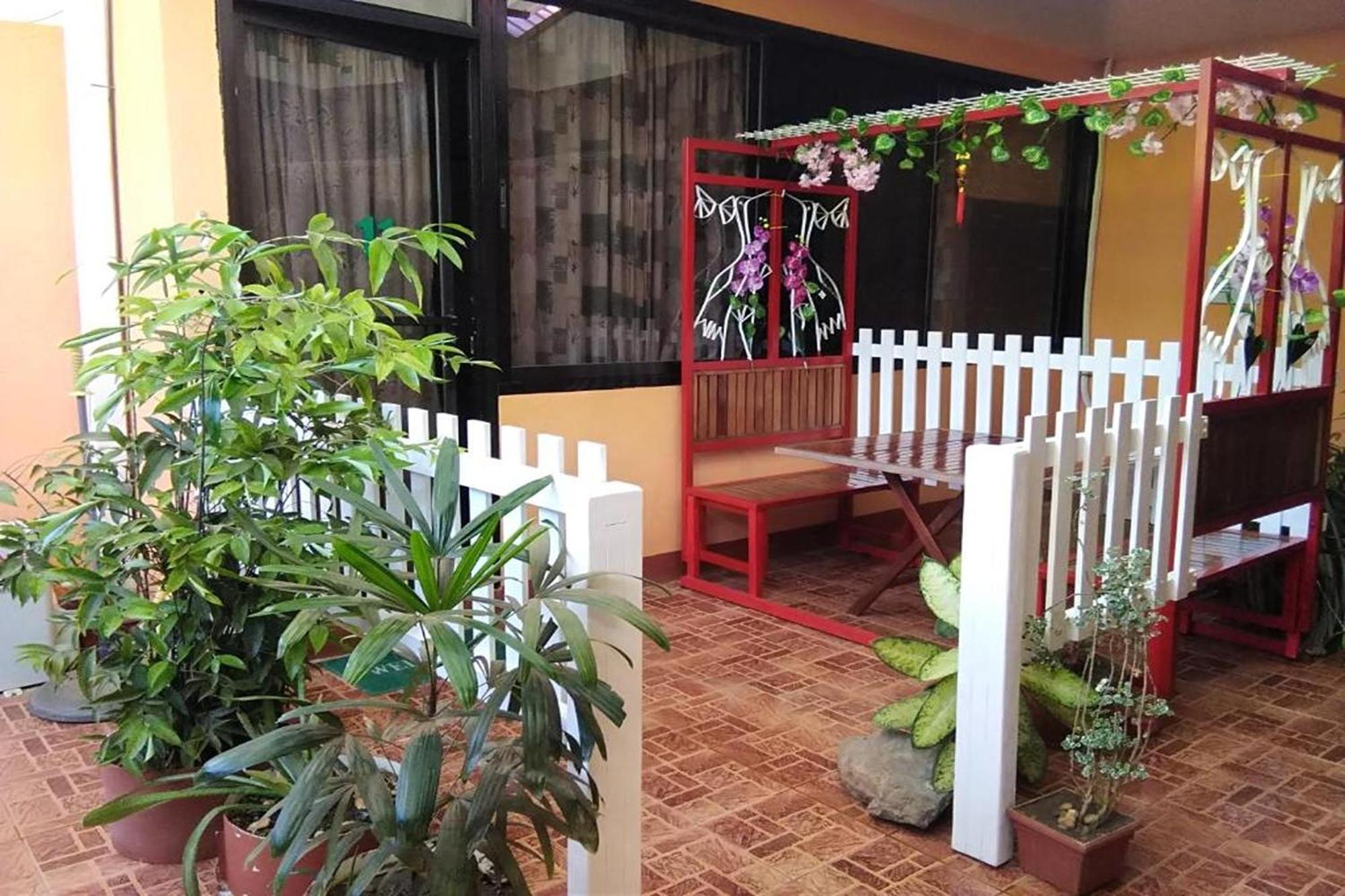 Citadel Bed And Breakfast Puerto Princesa Bagian luar foto