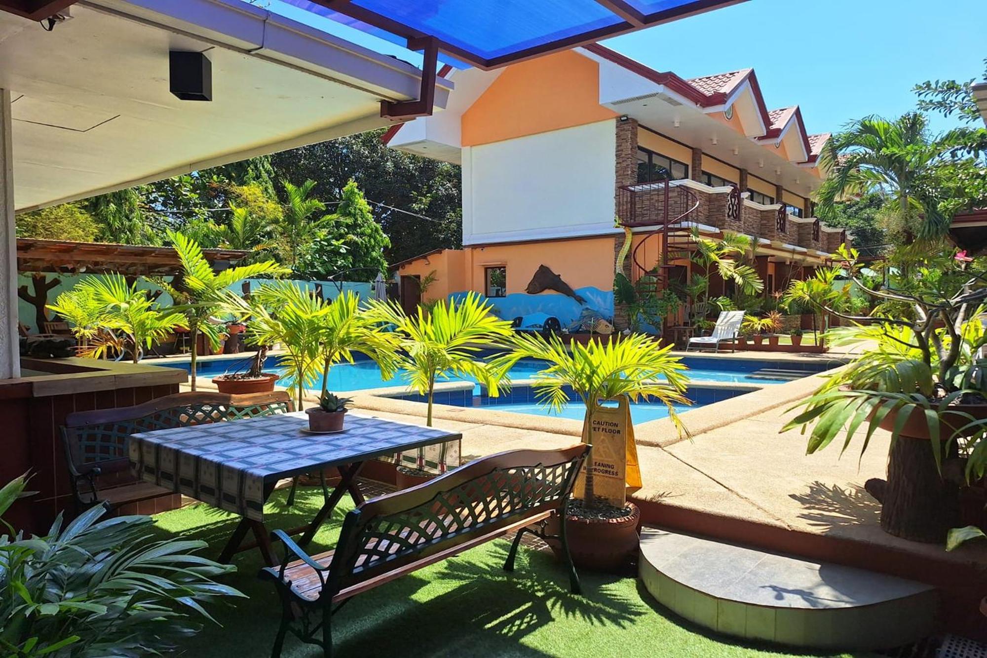 Citadel Bed And Breakfast Puerto Princesa Bagian luar foto