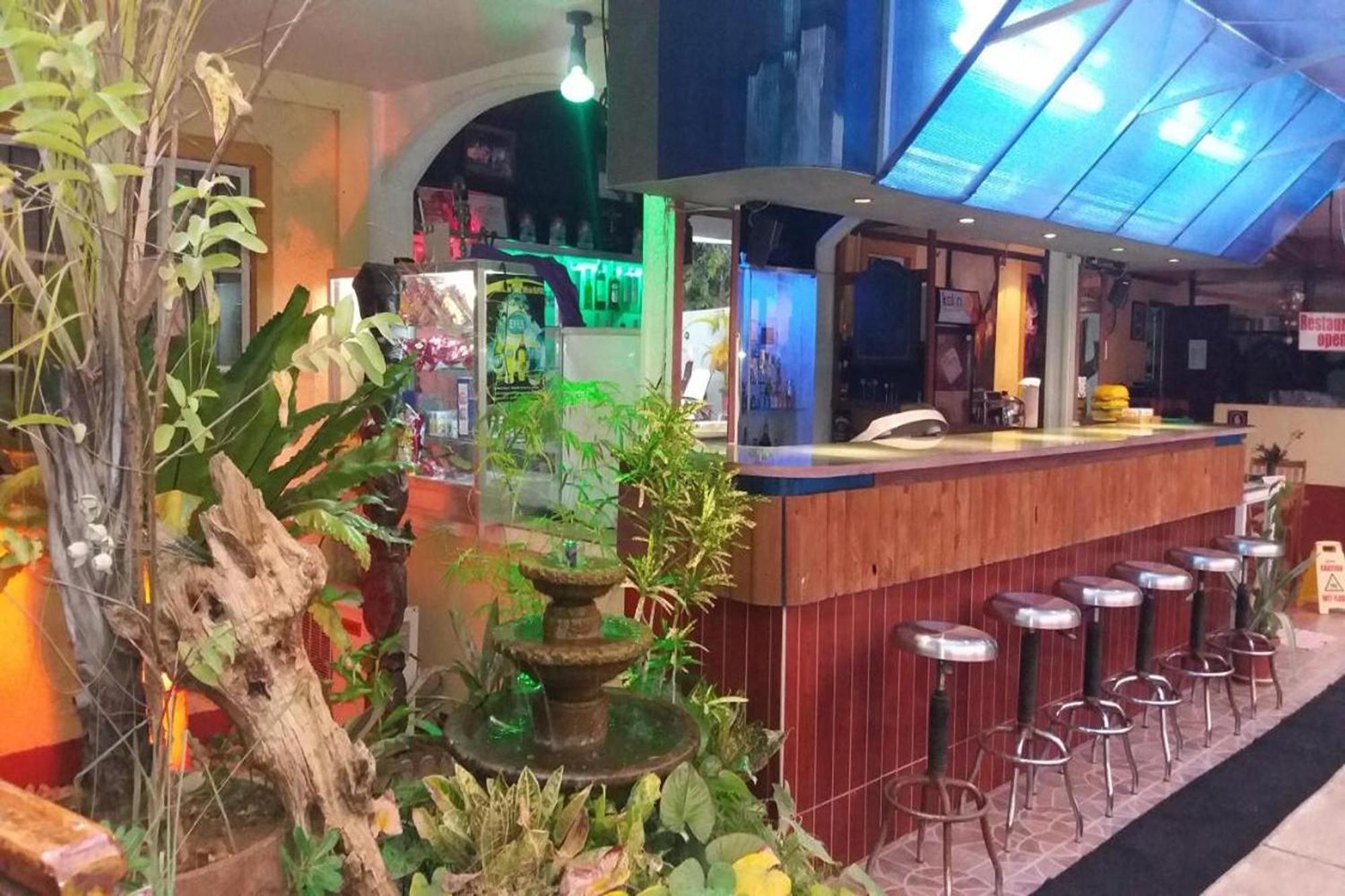 Citadel Bed And Breakfast Puerto Princesa Bagian luar foto