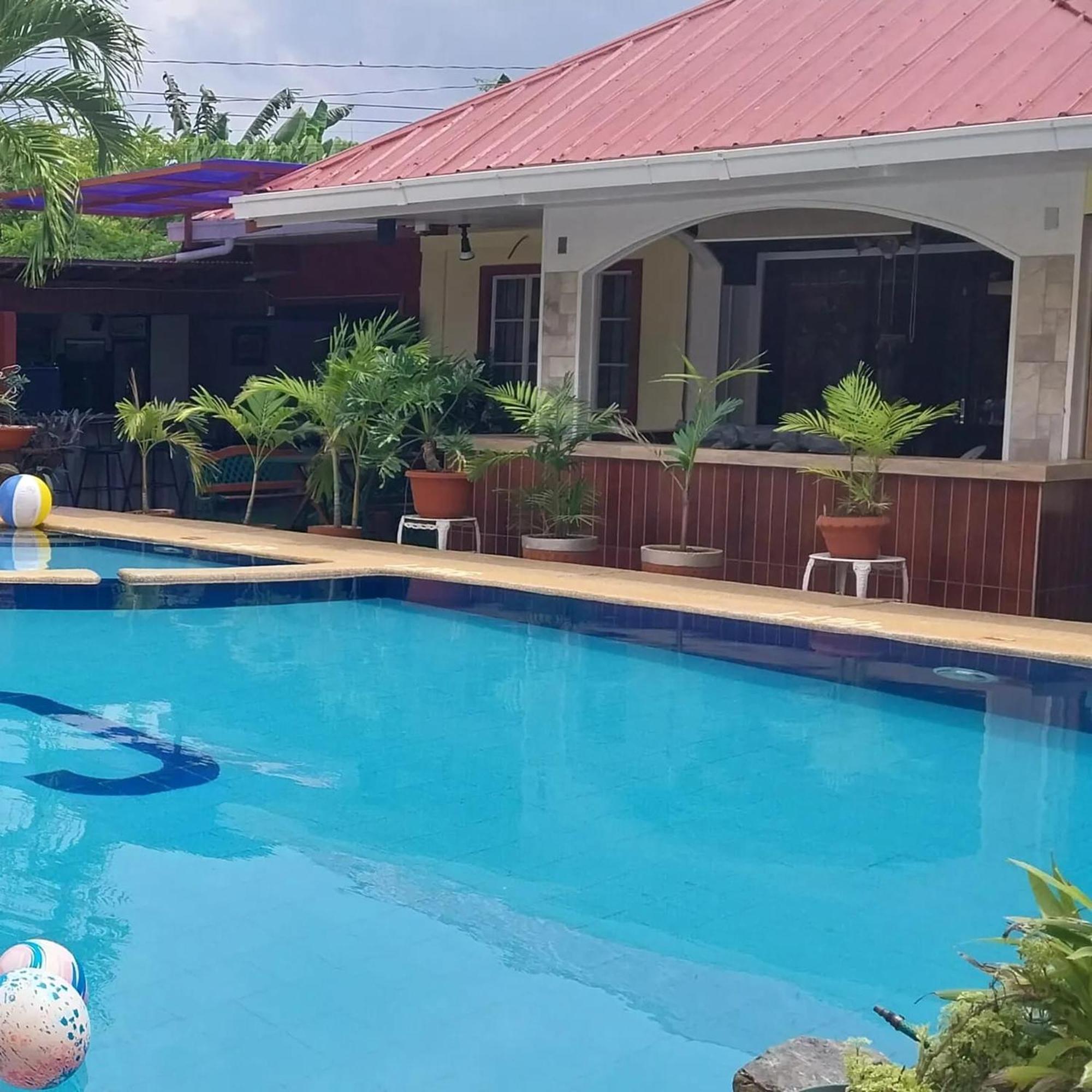 Citadel Bed And Breakfast Puerto Princesa Bagian luar foto